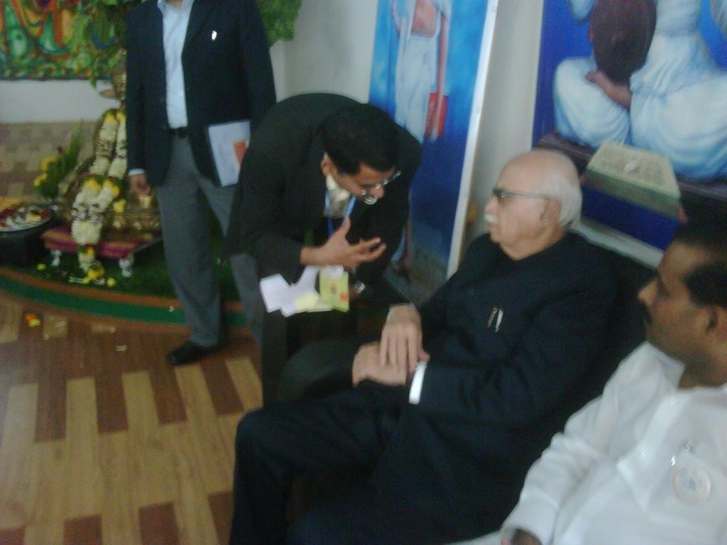 withlkadvani1